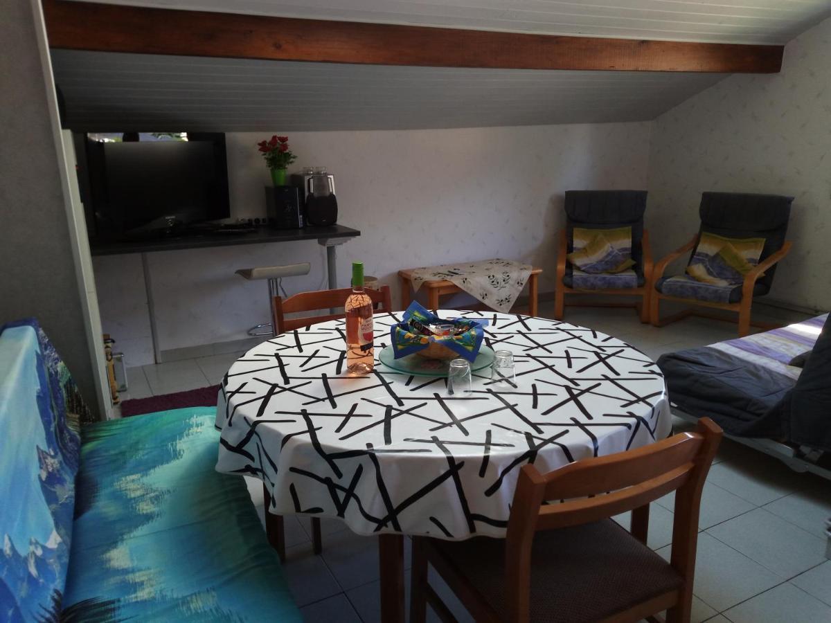 Zimmer Mit Fruehstueck Challes-les-Eaux Εξωτερικό φωτογραφία
